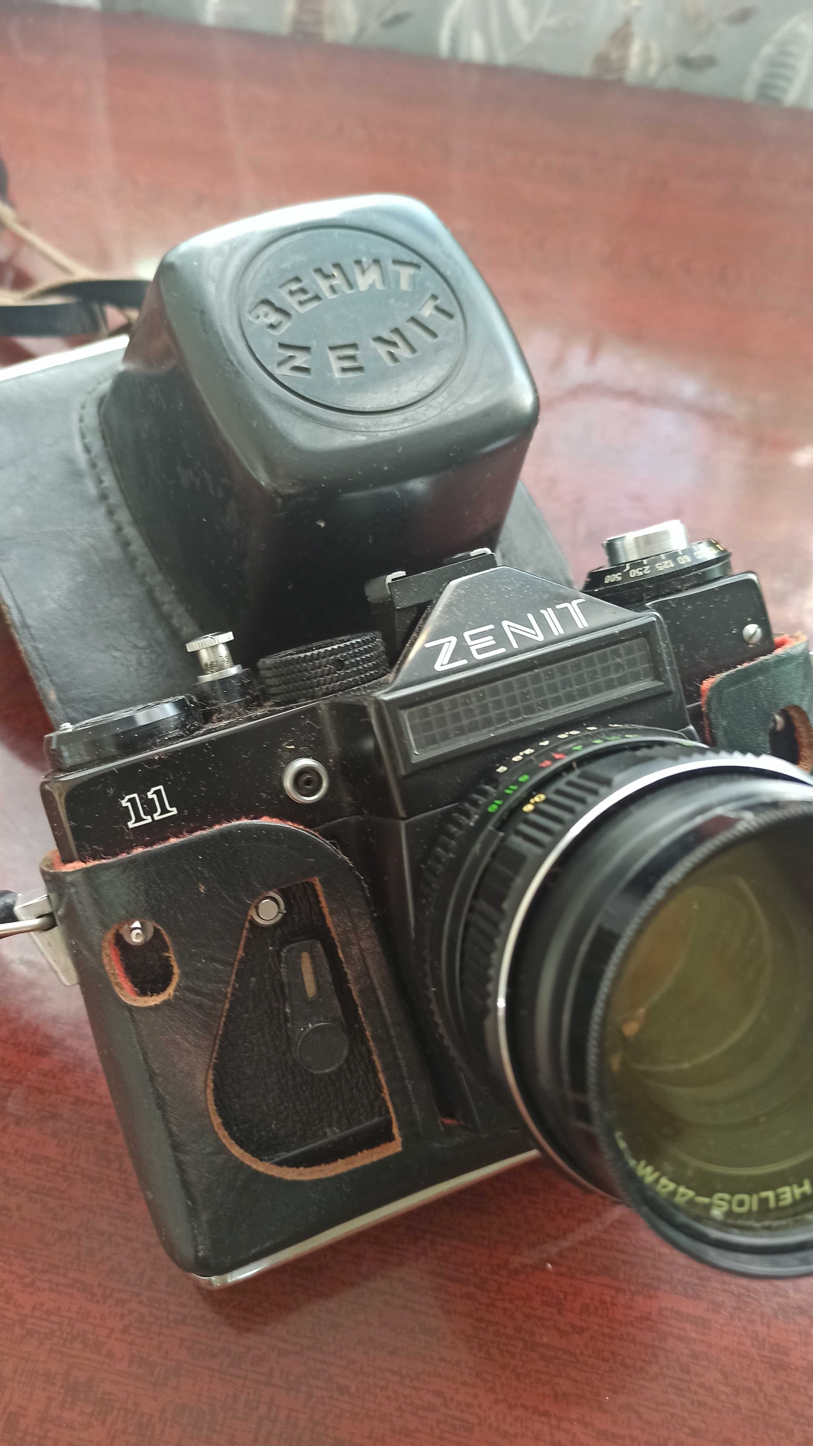 продам фотоаппарат зенит в идеальном рабочем состоянии