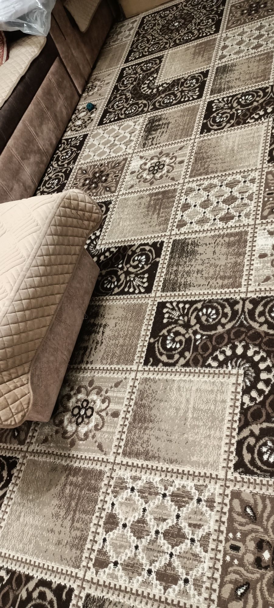 Продам ковёр 2*5м