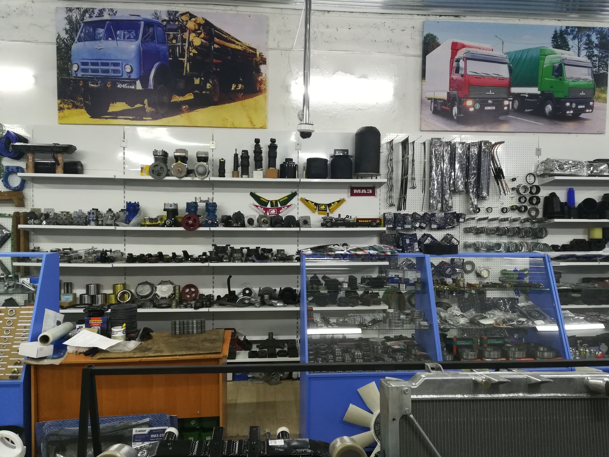 Запасные части Радиаторы охлаждения грузовых автомобилей МАЗ