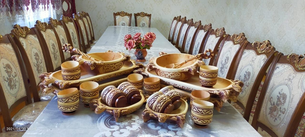 Жұмсақ орындық тар мықты жаңғақ ағашынан жасалған
