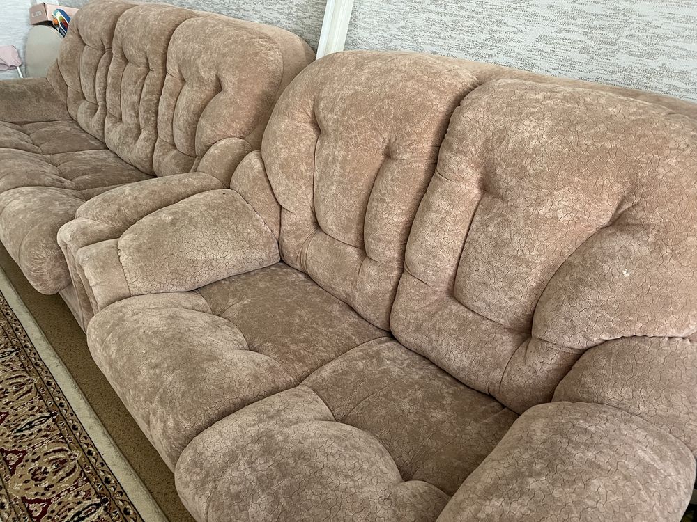 Продам диван с креслом