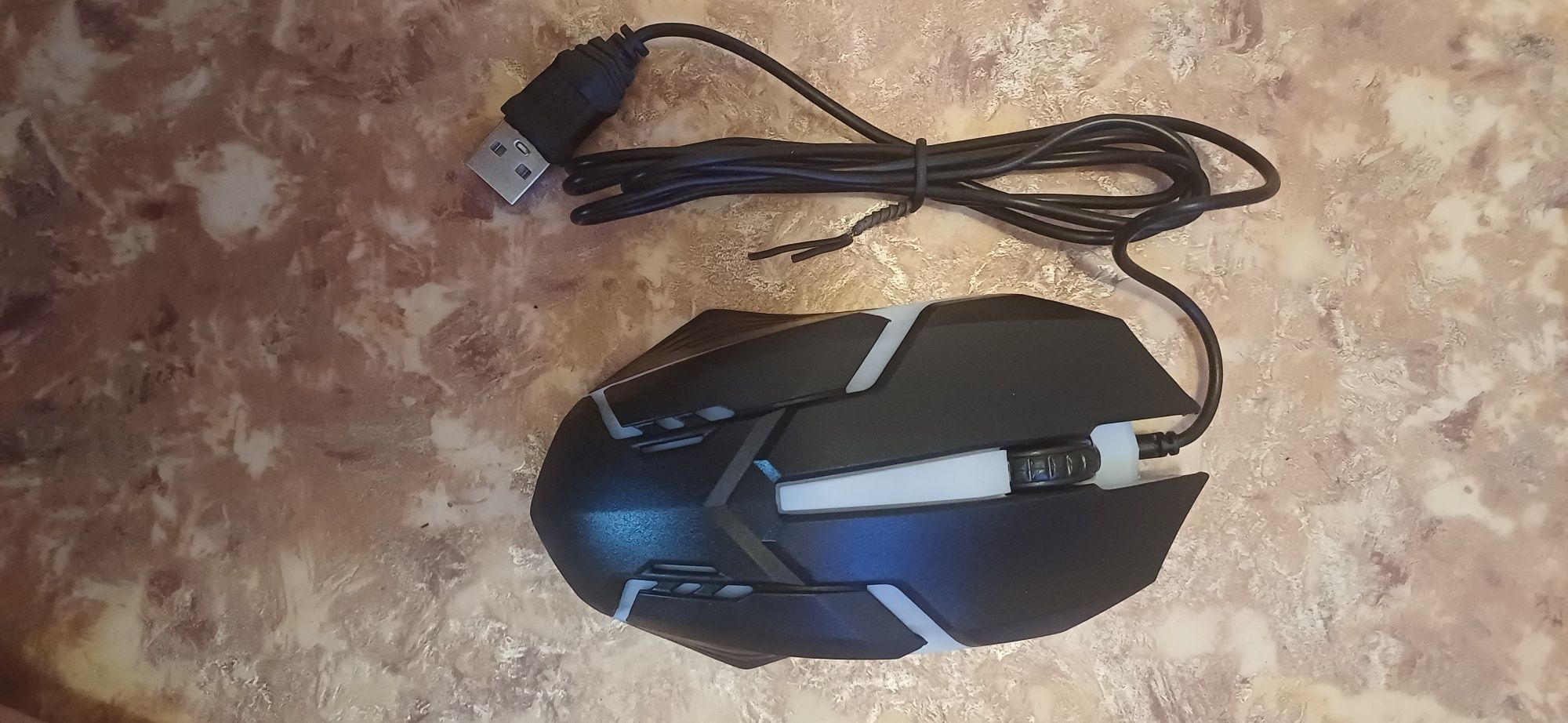 Продам мышку игровую