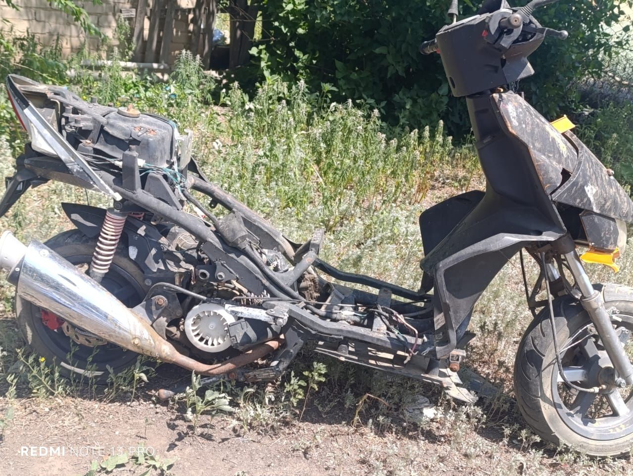 Продам мопед на запчасти срочно