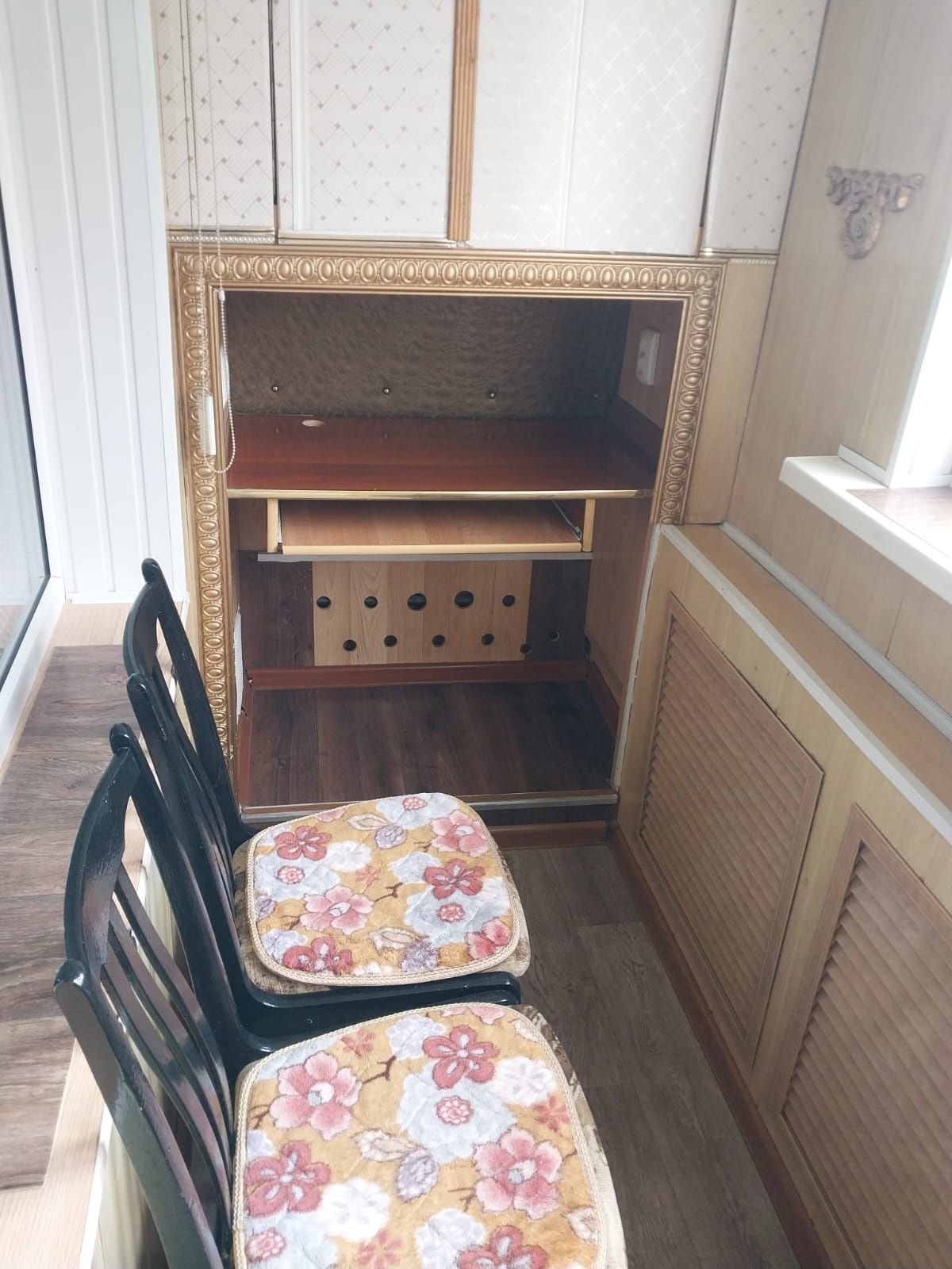 Продаётся 1комн.кв.в 6 м-не Талас,д.35,на 2 этаже