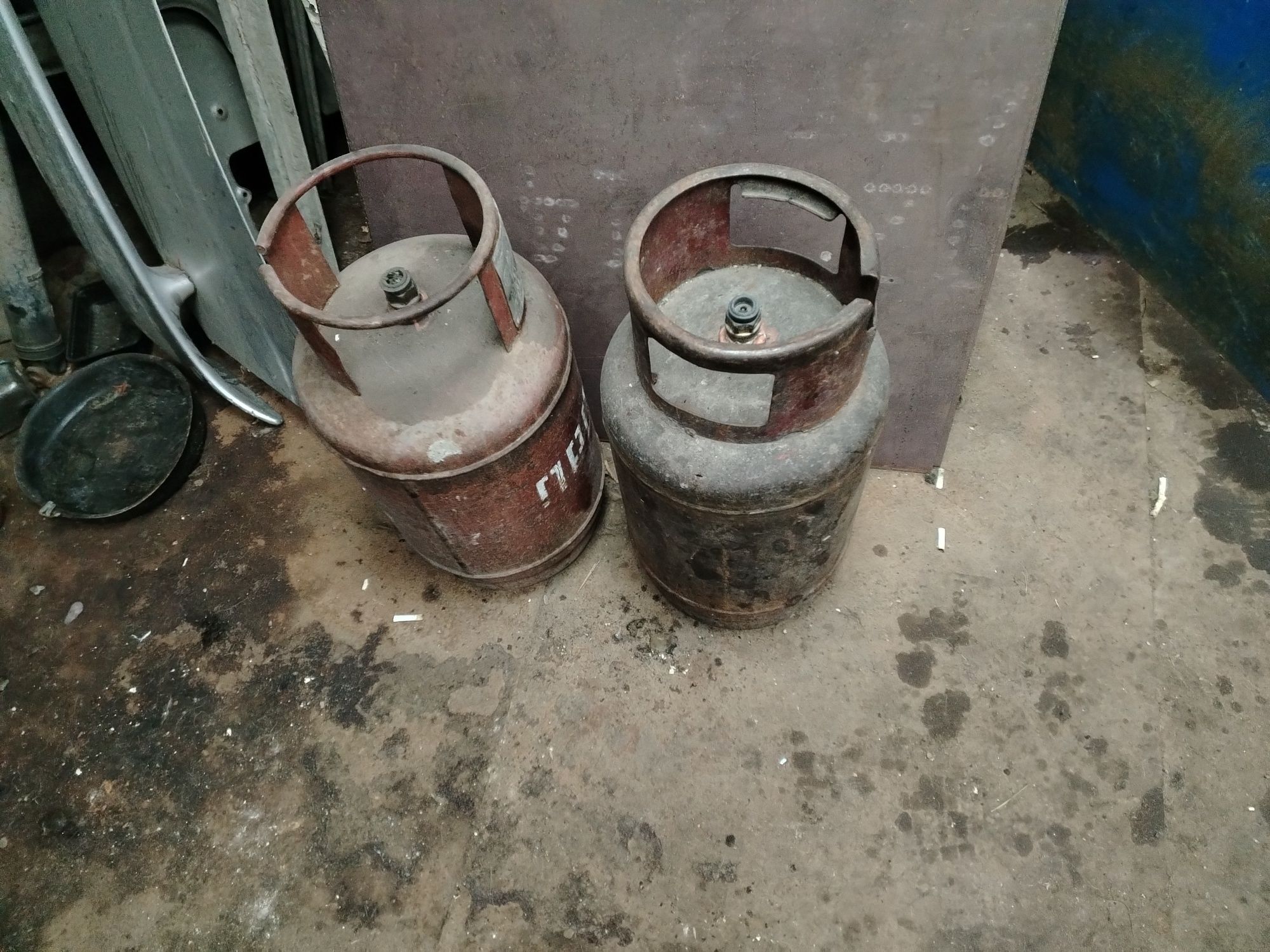 Продам балконы газовые.