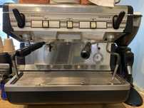 Продам кофемашину Simonelli и кофемолку