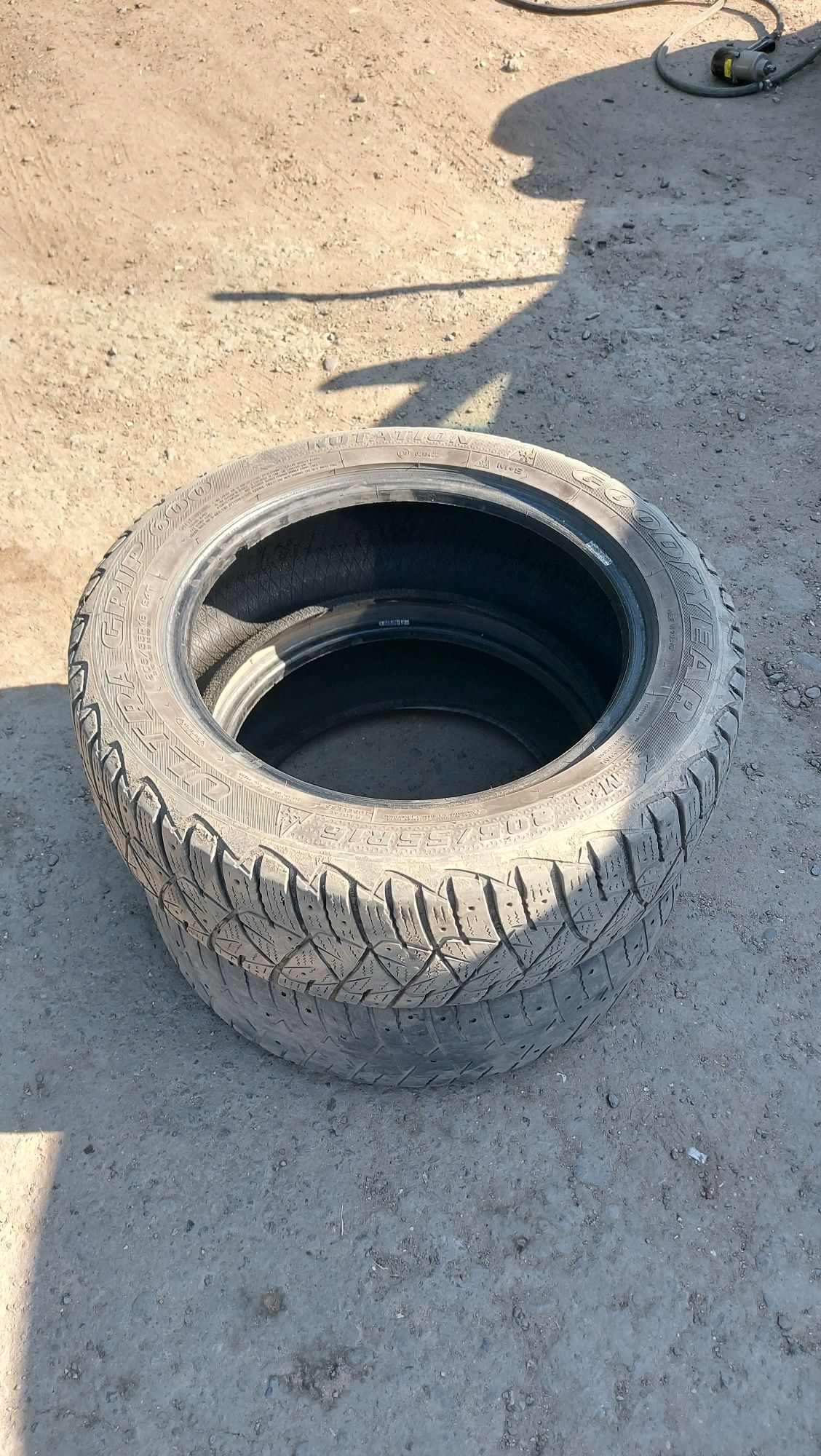 Продам резину на 16