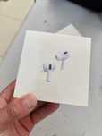 AirPods pro     .