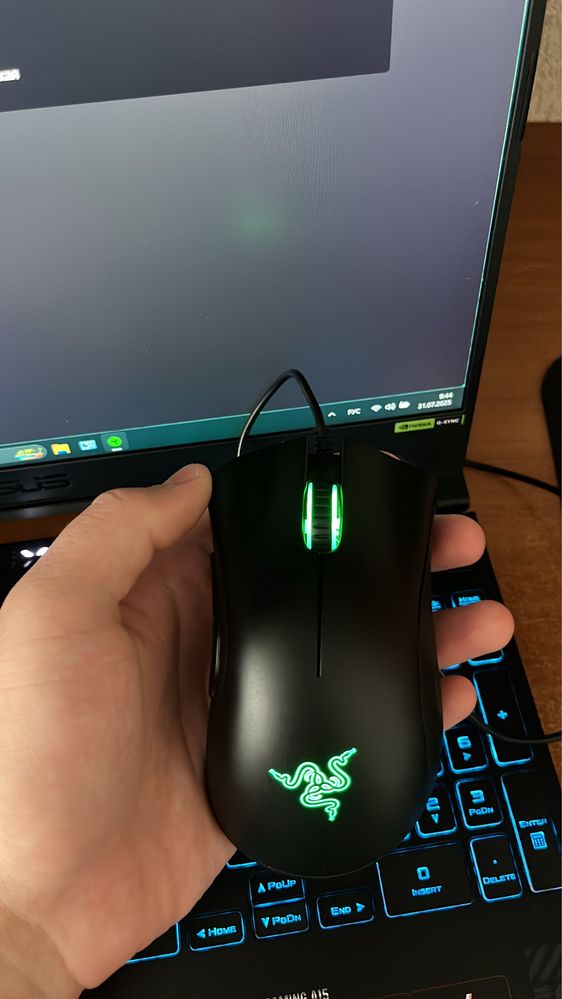 Продам игровую мышь