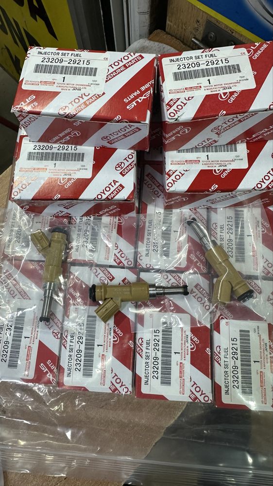 Форсунка на 4 литра 1GR Прадо 150 в оригинале в наличии