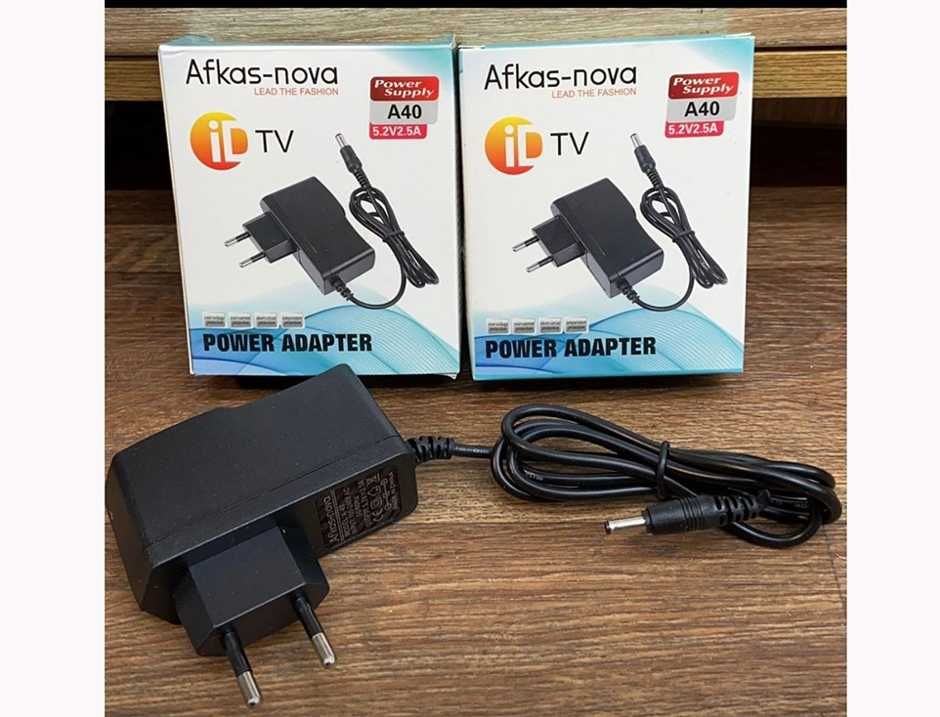 на модем-приставку ID-TV для телевизора адаптер блок питания 5 и 12 v