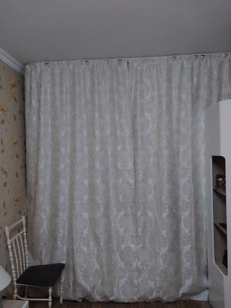 Продам очень красивые шторы! Недорого! Срочно!