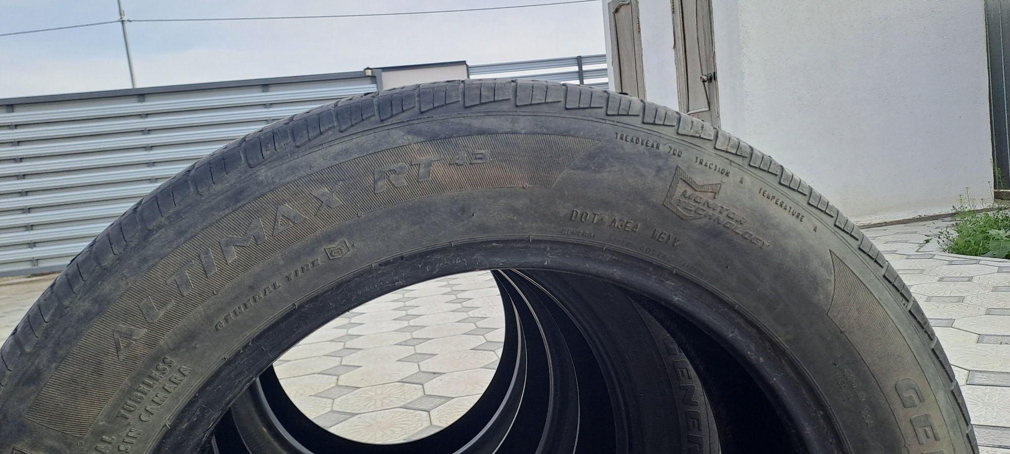 225/60/r18 шины в комклекте