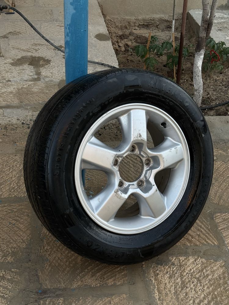 R18 диска с шинами 265/60/18