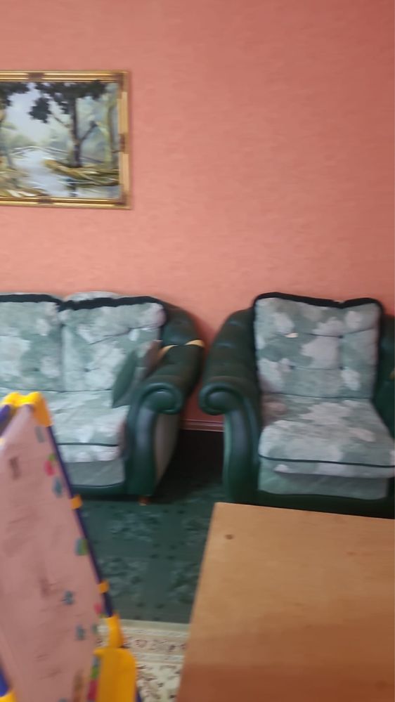 Продам диван с креслами и прочую мебель