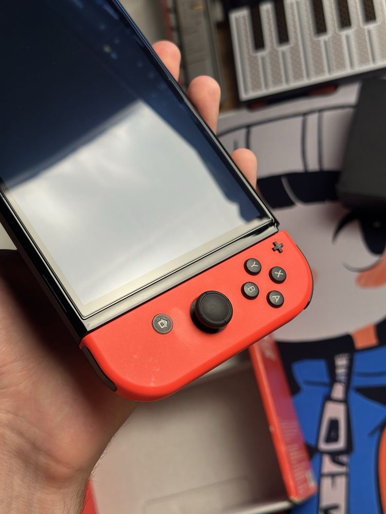 Прошитый Nintendo Switch OLED 25 игр