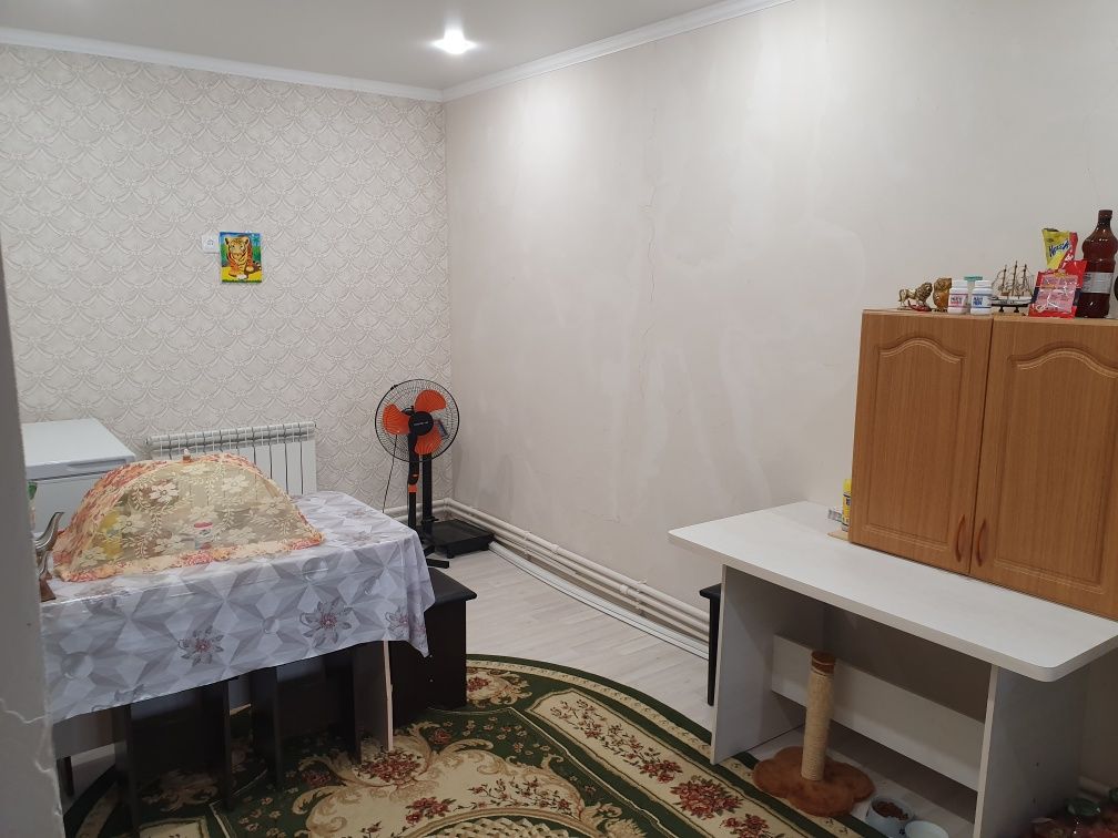 В кредит не пойдет. Продам частный дом, район Хлебокомбинат.