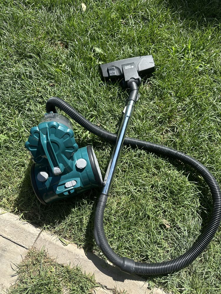 Пылесос Vitek 2200Вт