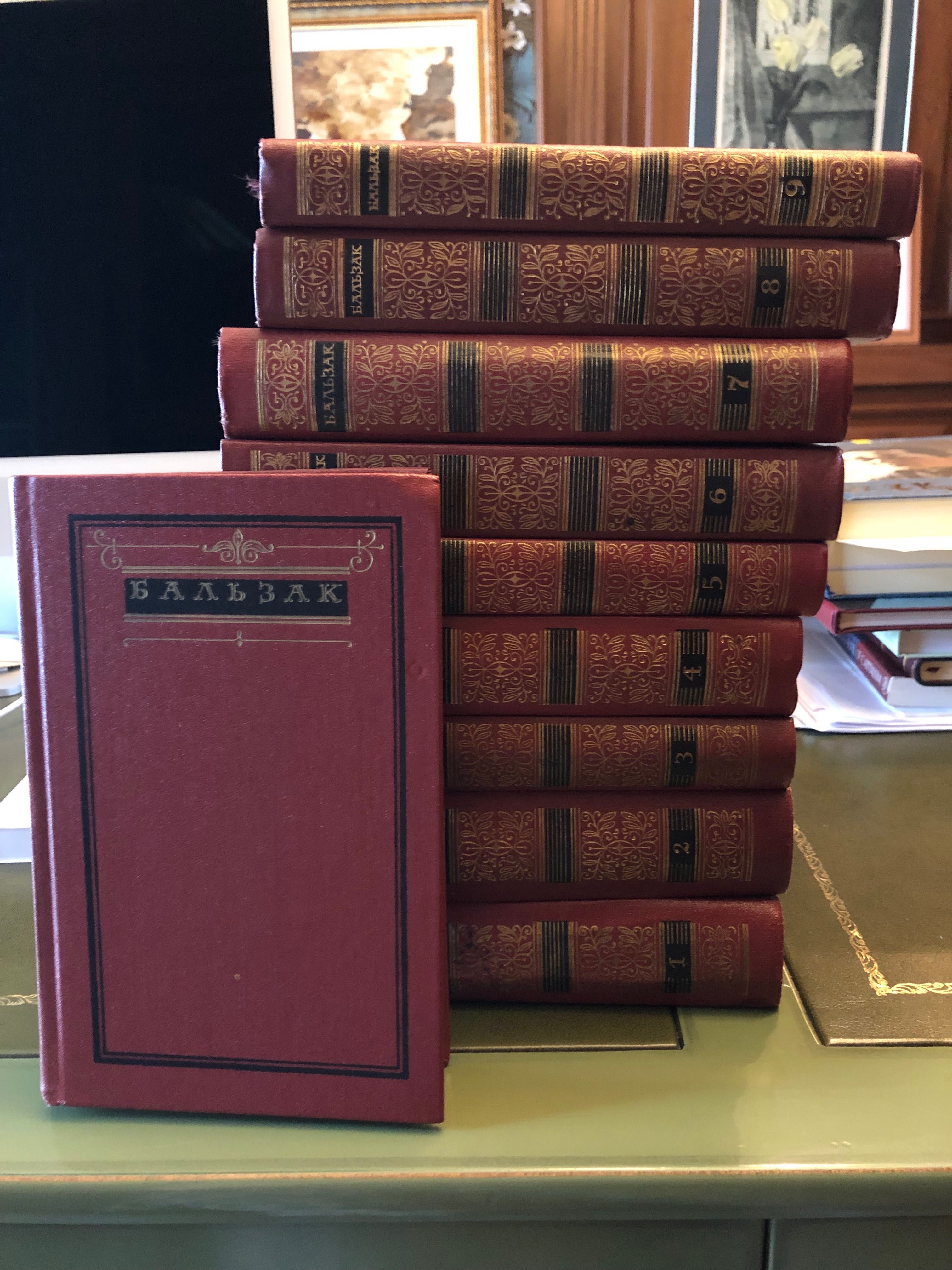Книга. А. П. Чехова и книги Бальзака