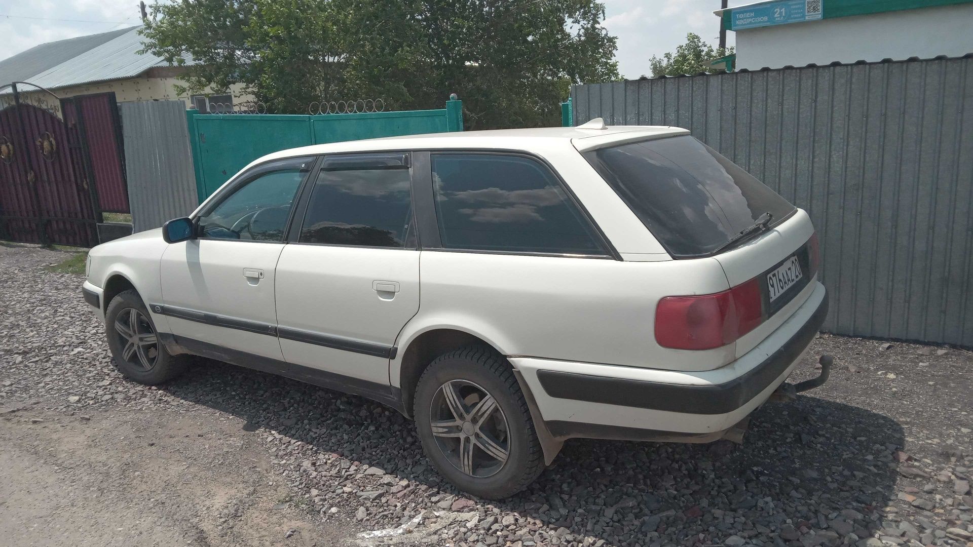 Продам Ауди С4 1992 г.в.
