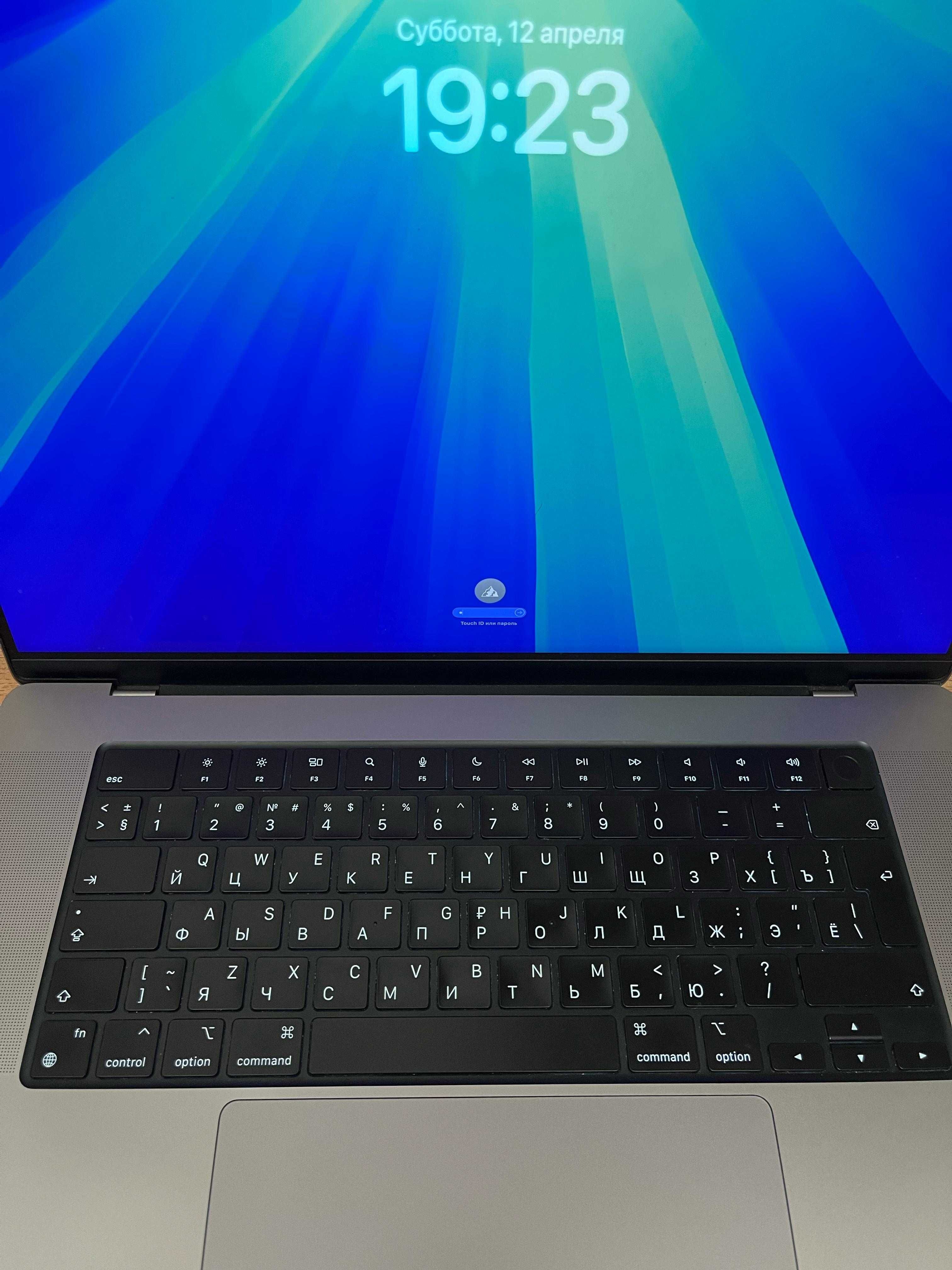 Macbook PRO 16.2