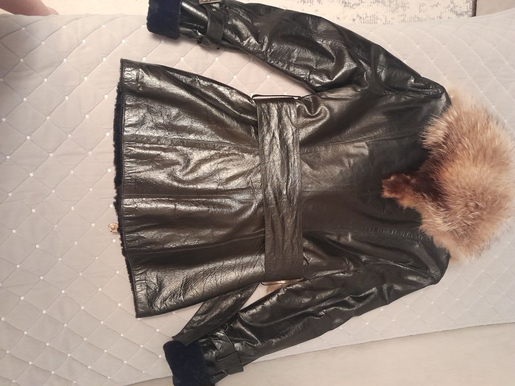 Дубленка женская  Massimo dutti