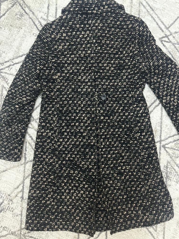 Продам шикарное пальто Massimo Dutti оригинал
