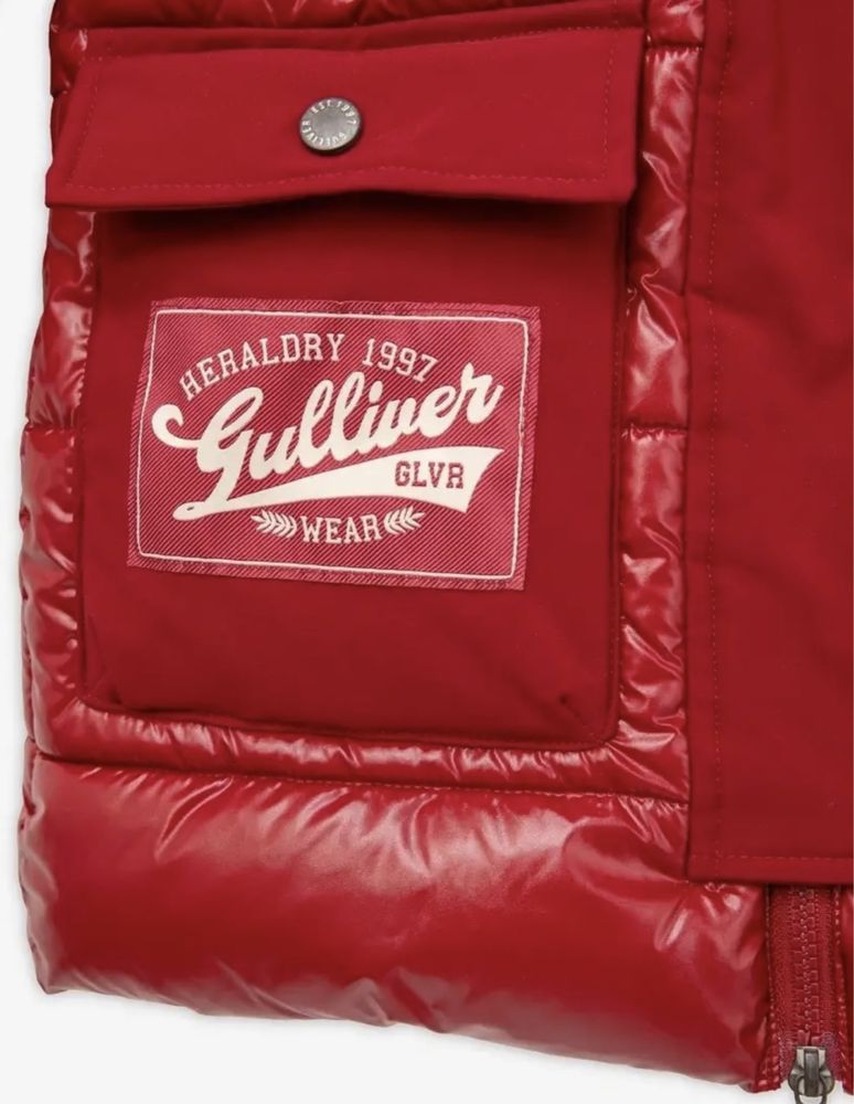 Продам детскую зимнюю куртку Gulliver
