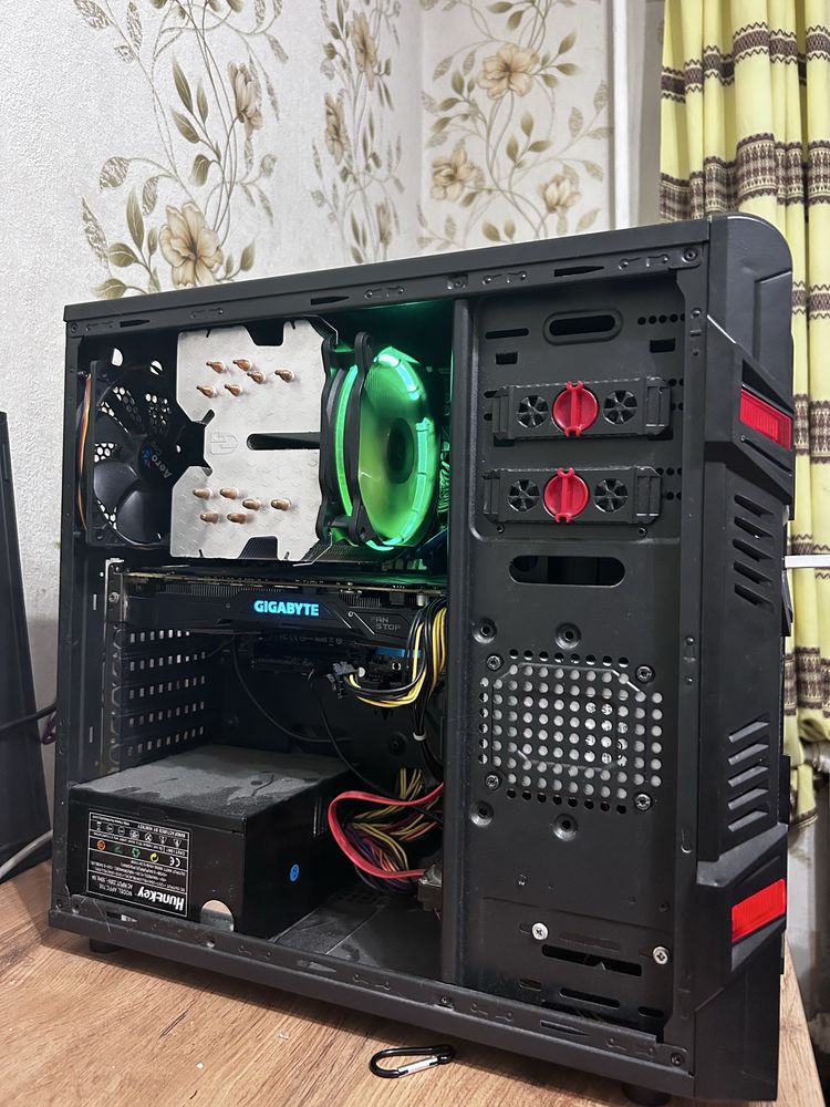 Игровой ПК с GTX 1070 8GB / Intel i7-4790 / 16GB RAM / SSD + HDD