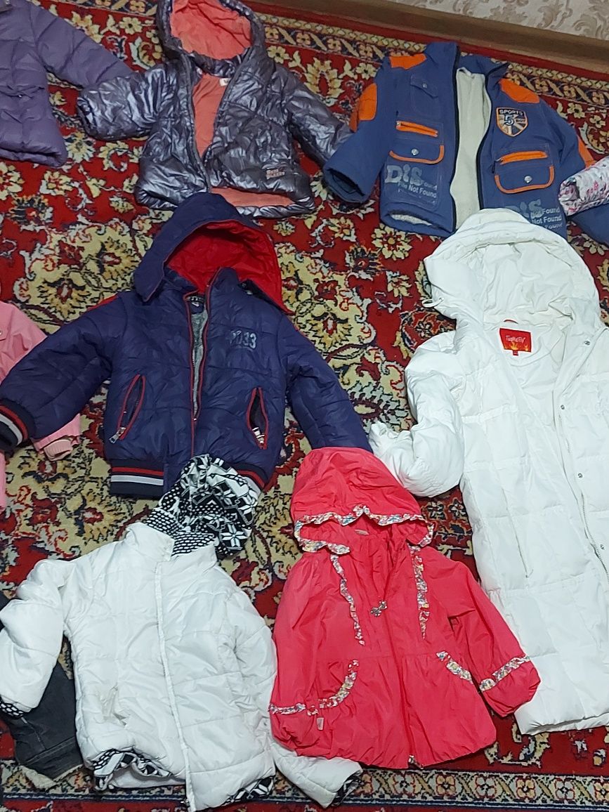 Продам куртки от 3 до 42 размера