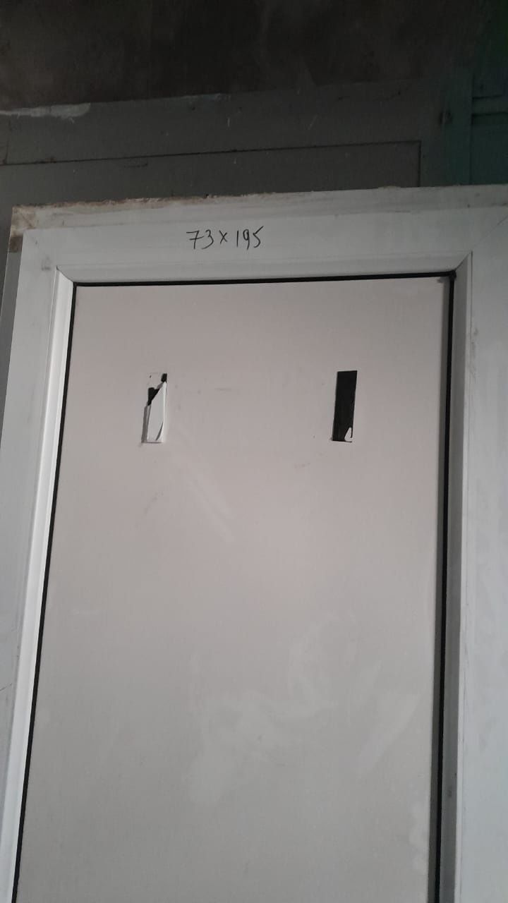 Продам пластиковые двери