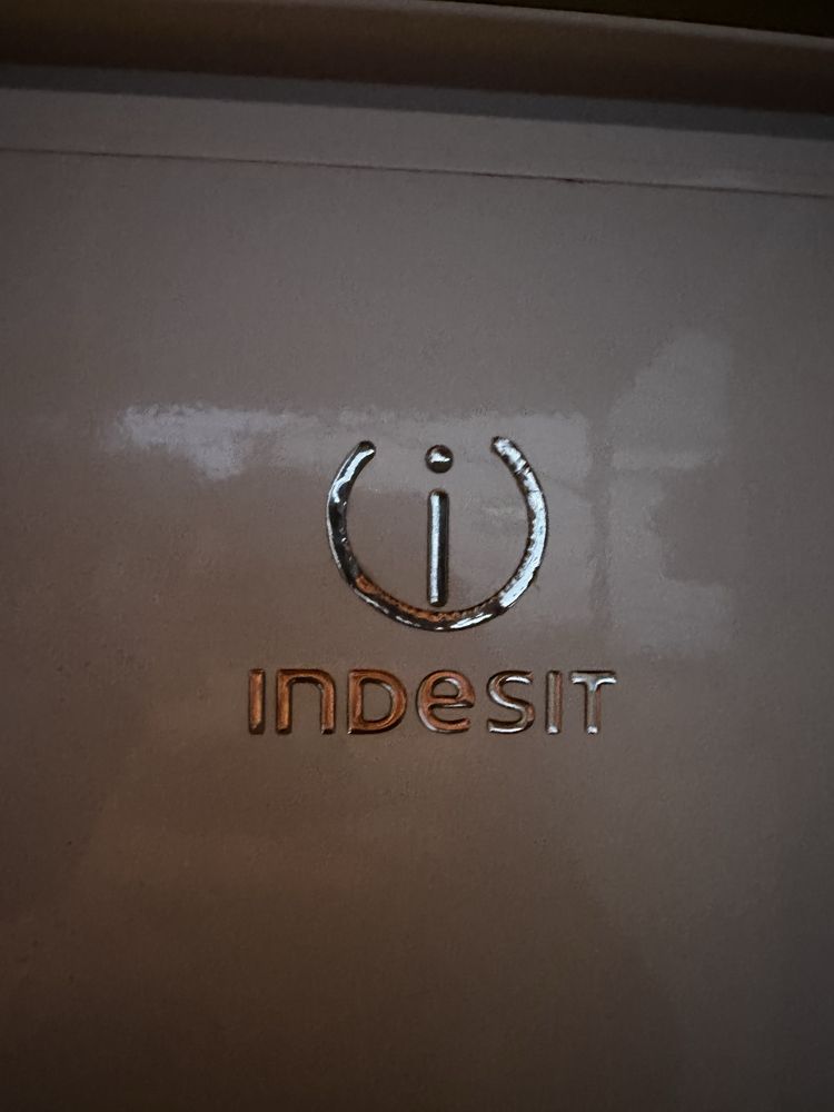Морозильник Indezit