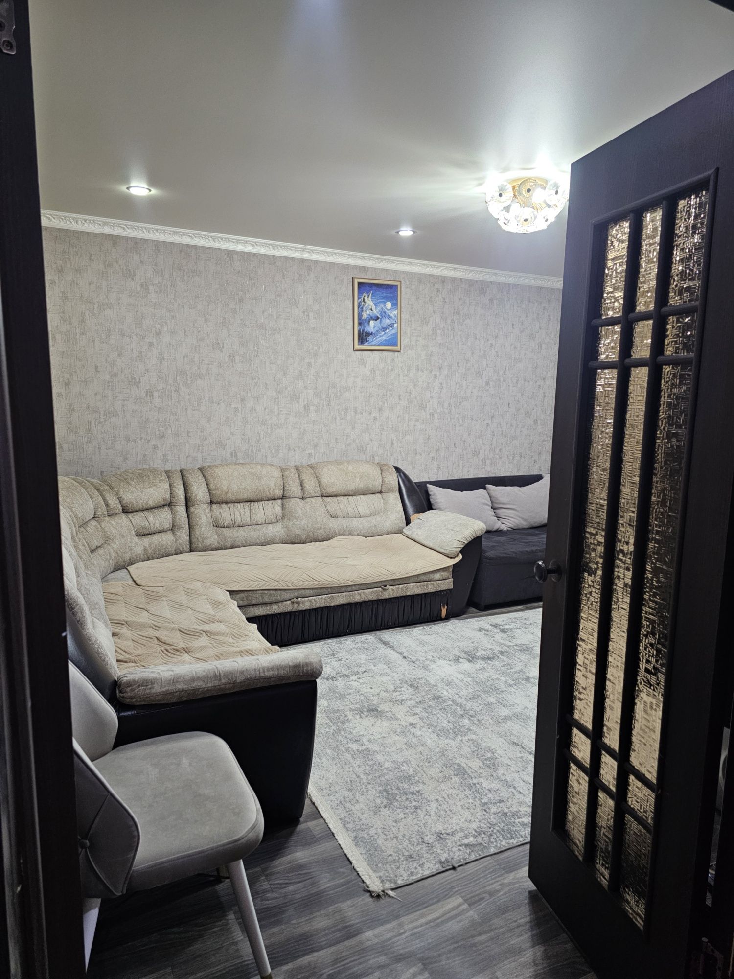 Продам 2 комнатную квартиру. Небольшой торг