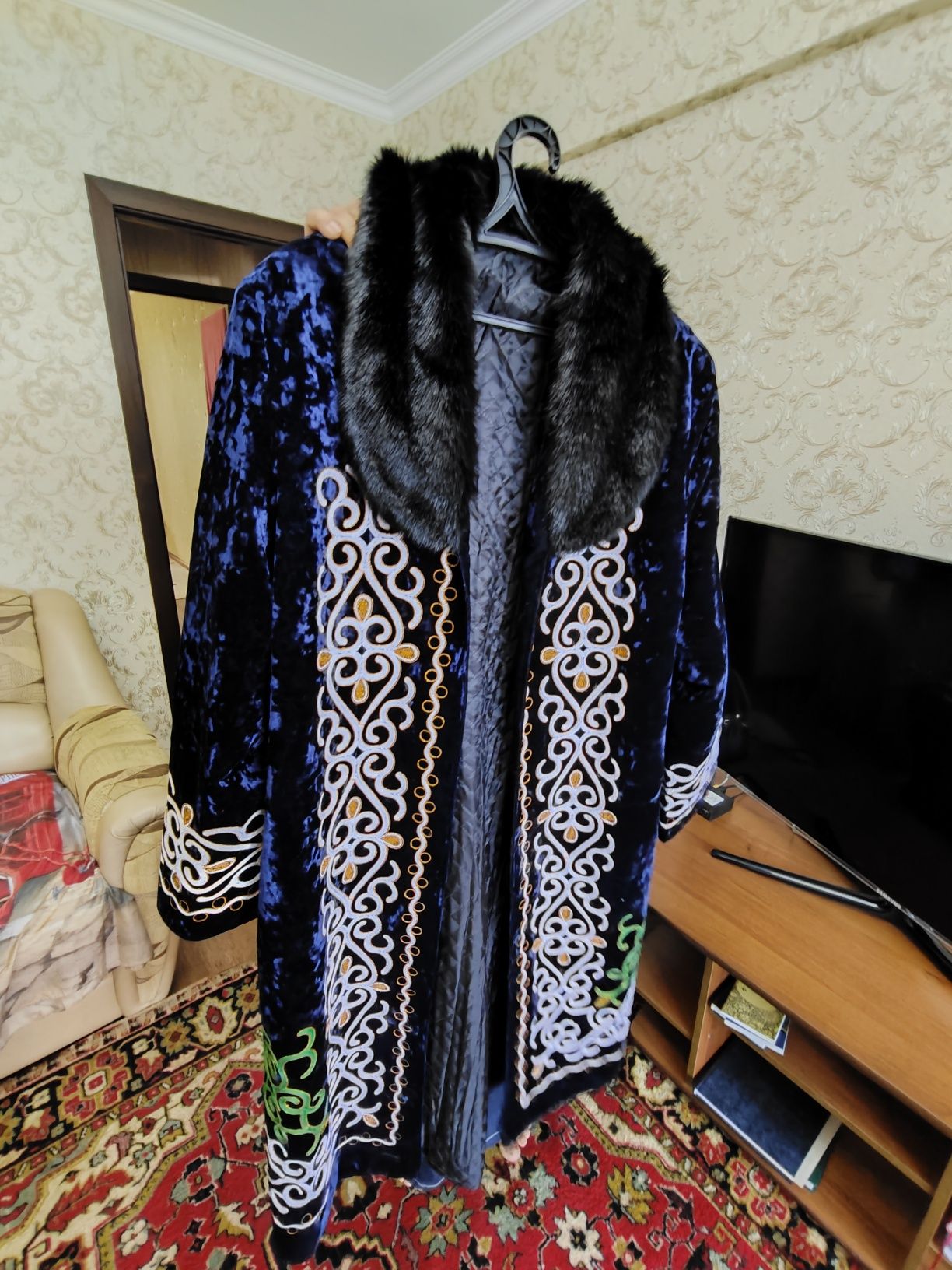 Продам чапан. Несколько штук.