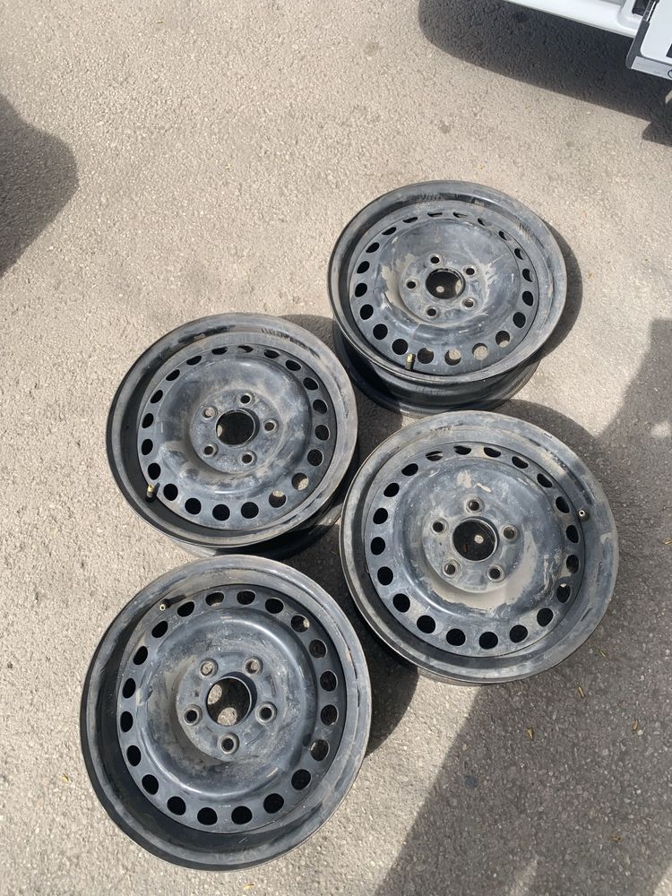 продам диски  дияметром 15