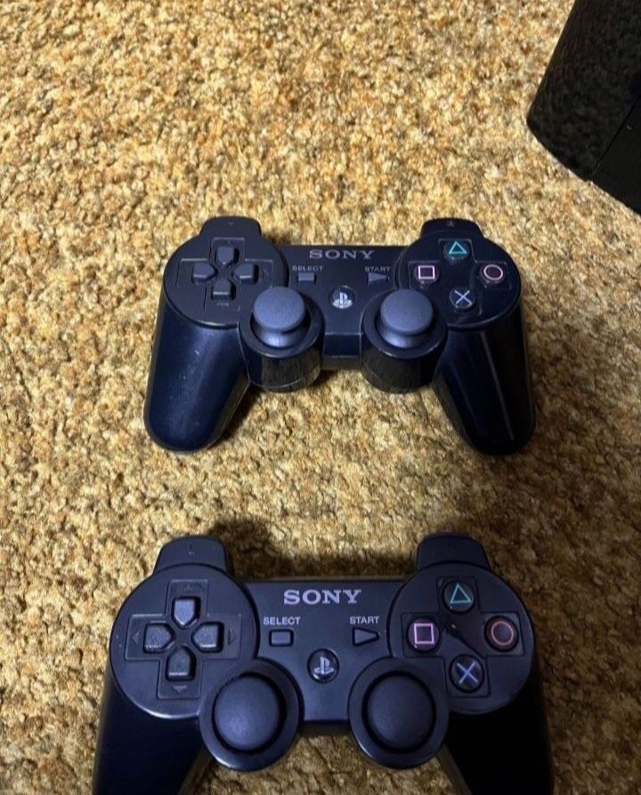 Продам приставку PS3 slim
