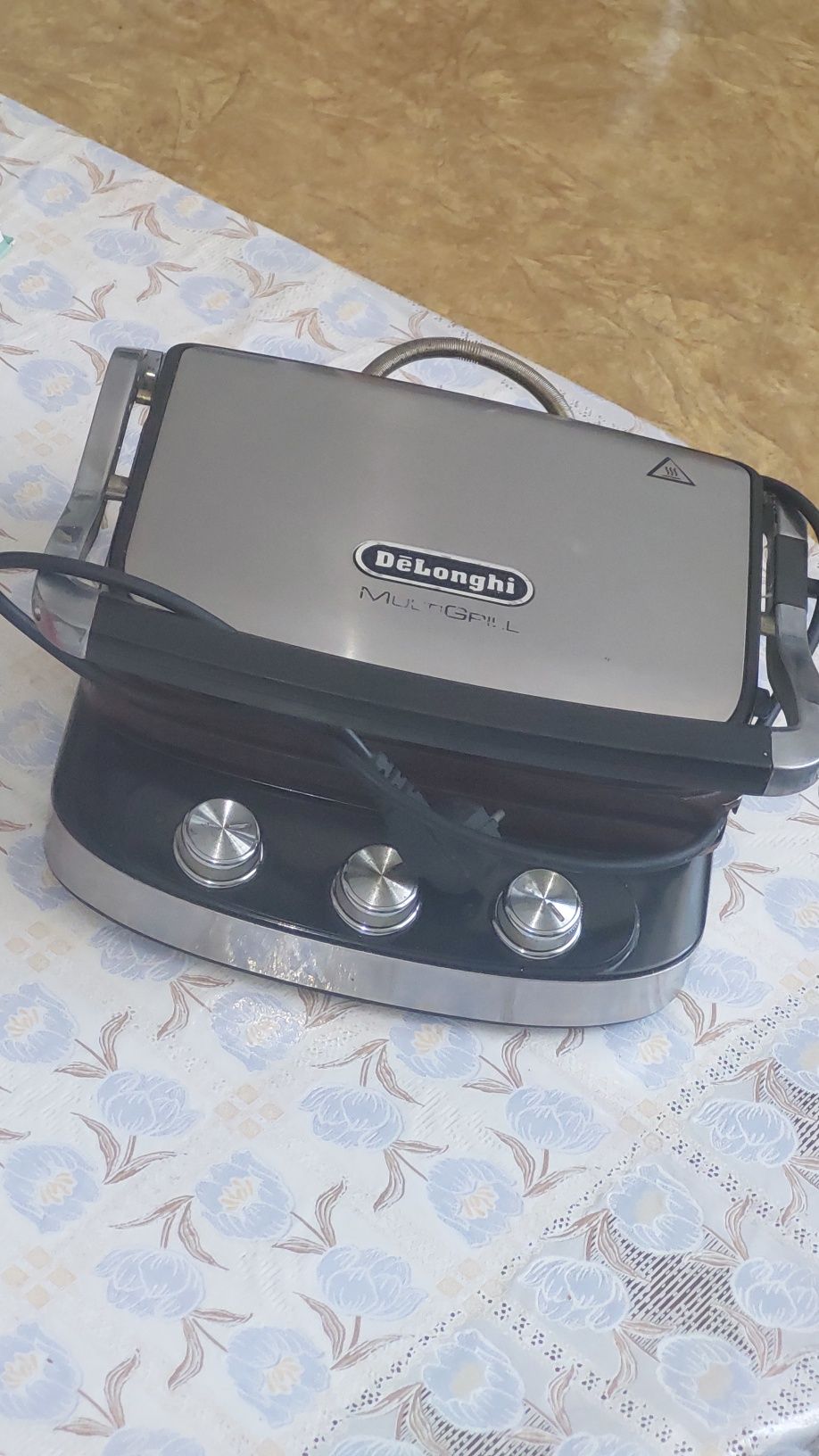 Электрогриль DELONGHI,сост. очень хорошее, мощное, керамическое покрыт