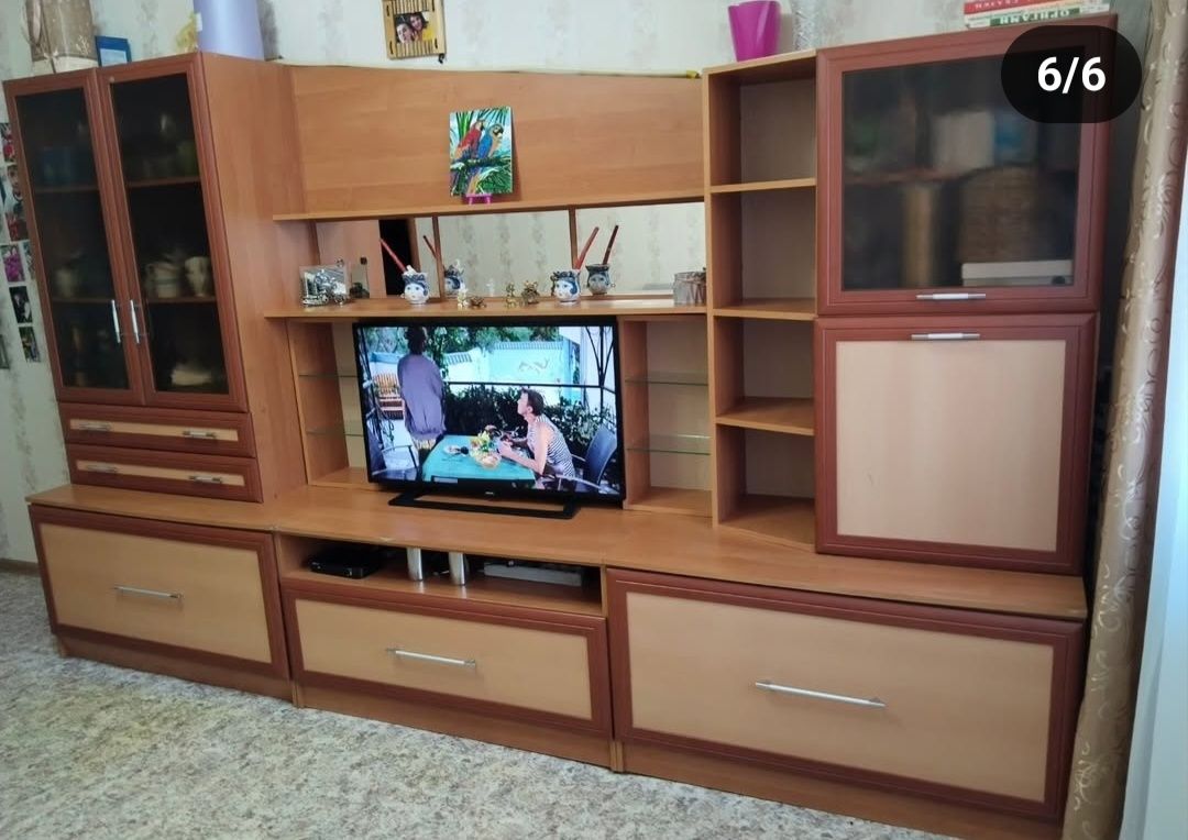 Продам отличную стенку горку.