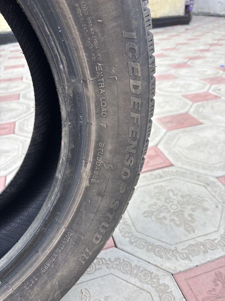 Продам шины зимние grenlander