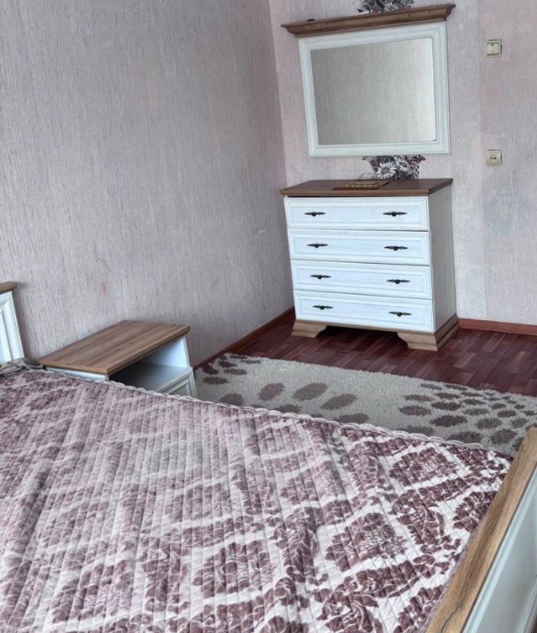 Продам  спальный гарнитур