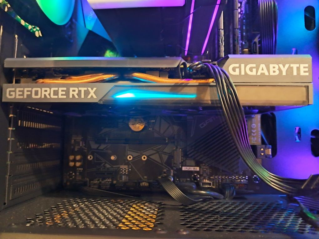 Продам видиокарту RTX 3060 ti oc