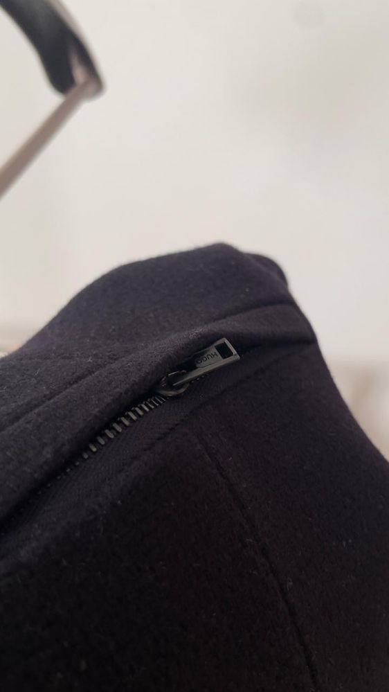 HUGO BOSS кашемировый бомбер L-XL размер