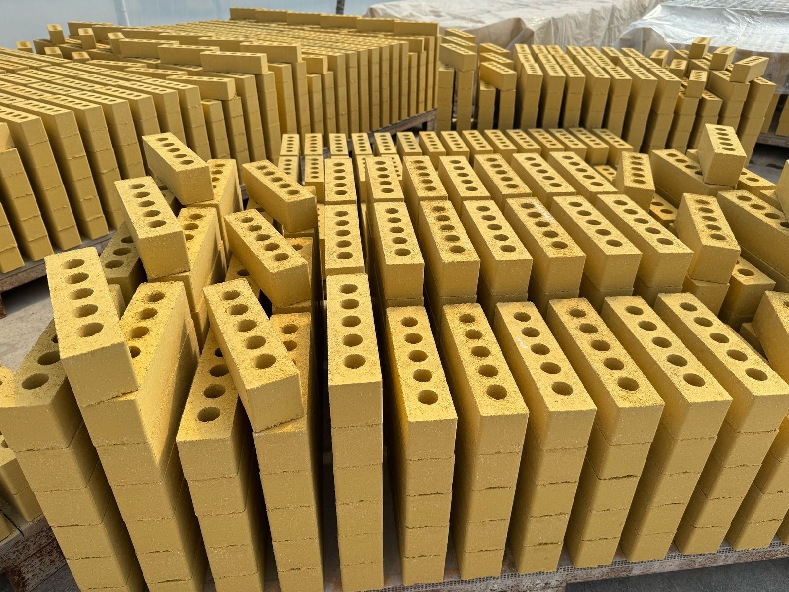 Кирпич облицовочный марка М150