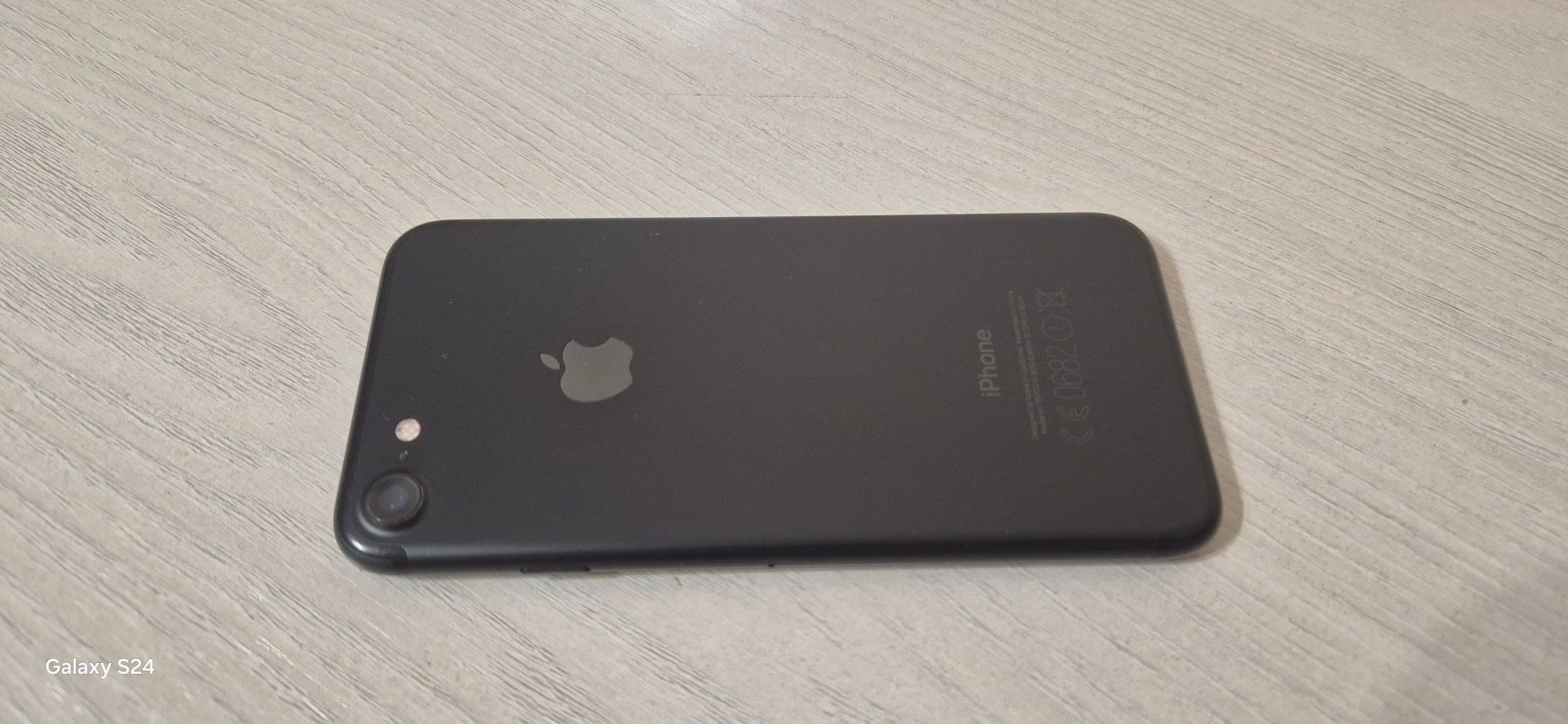 Iphone 7 в отличном состоянии