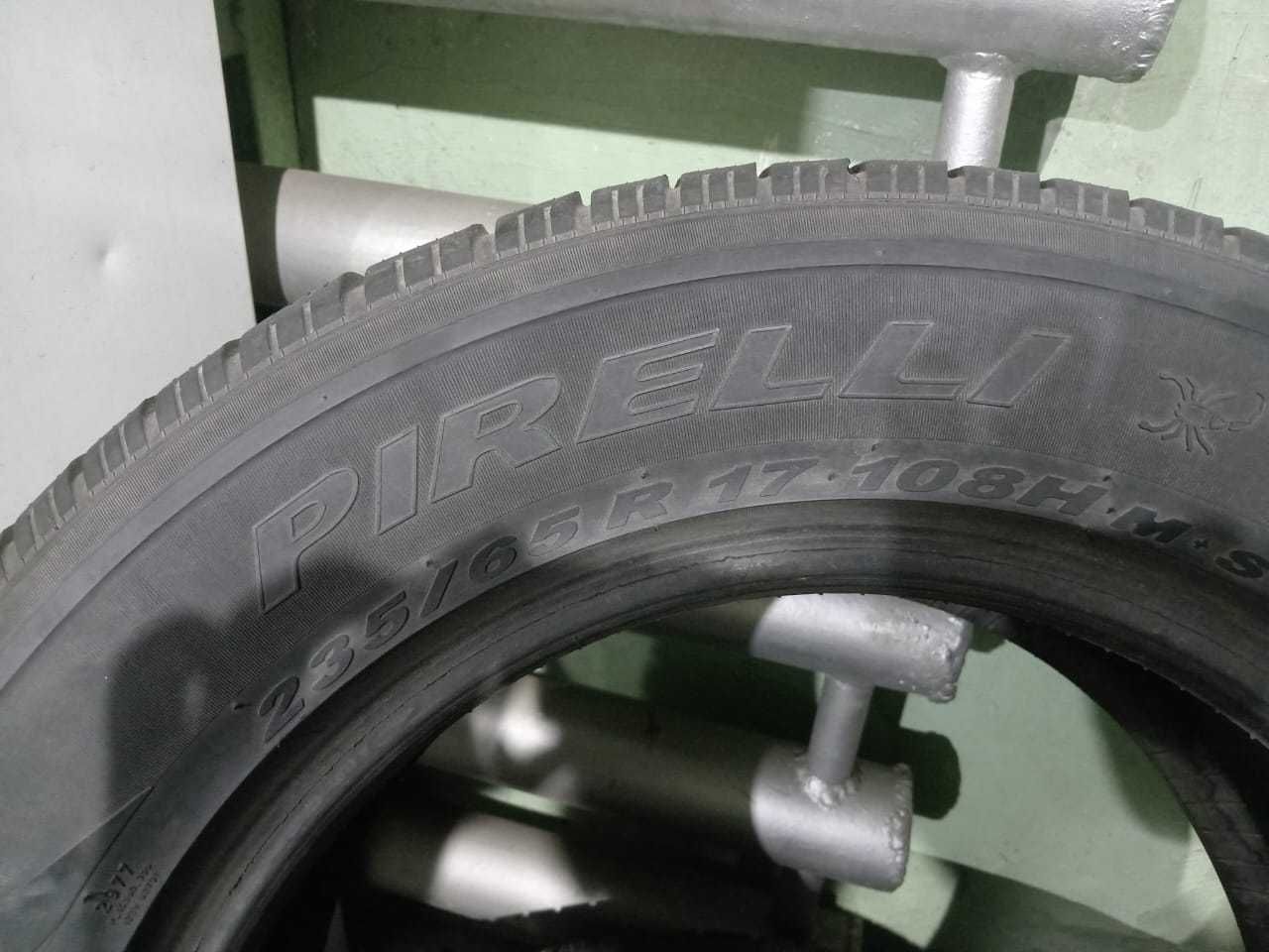 Продам комплект резины Pirelli