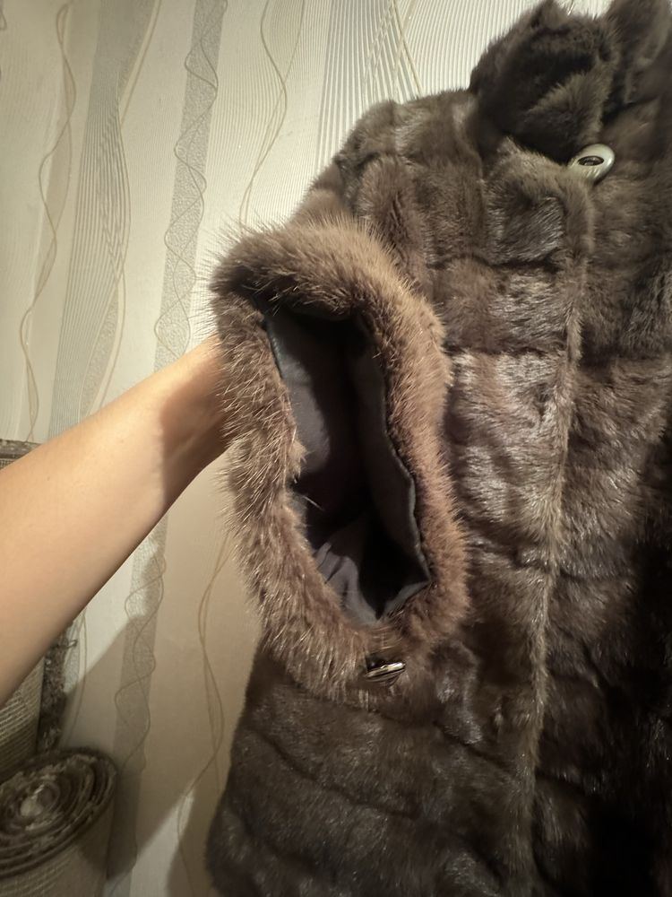 Продам шубу норковую