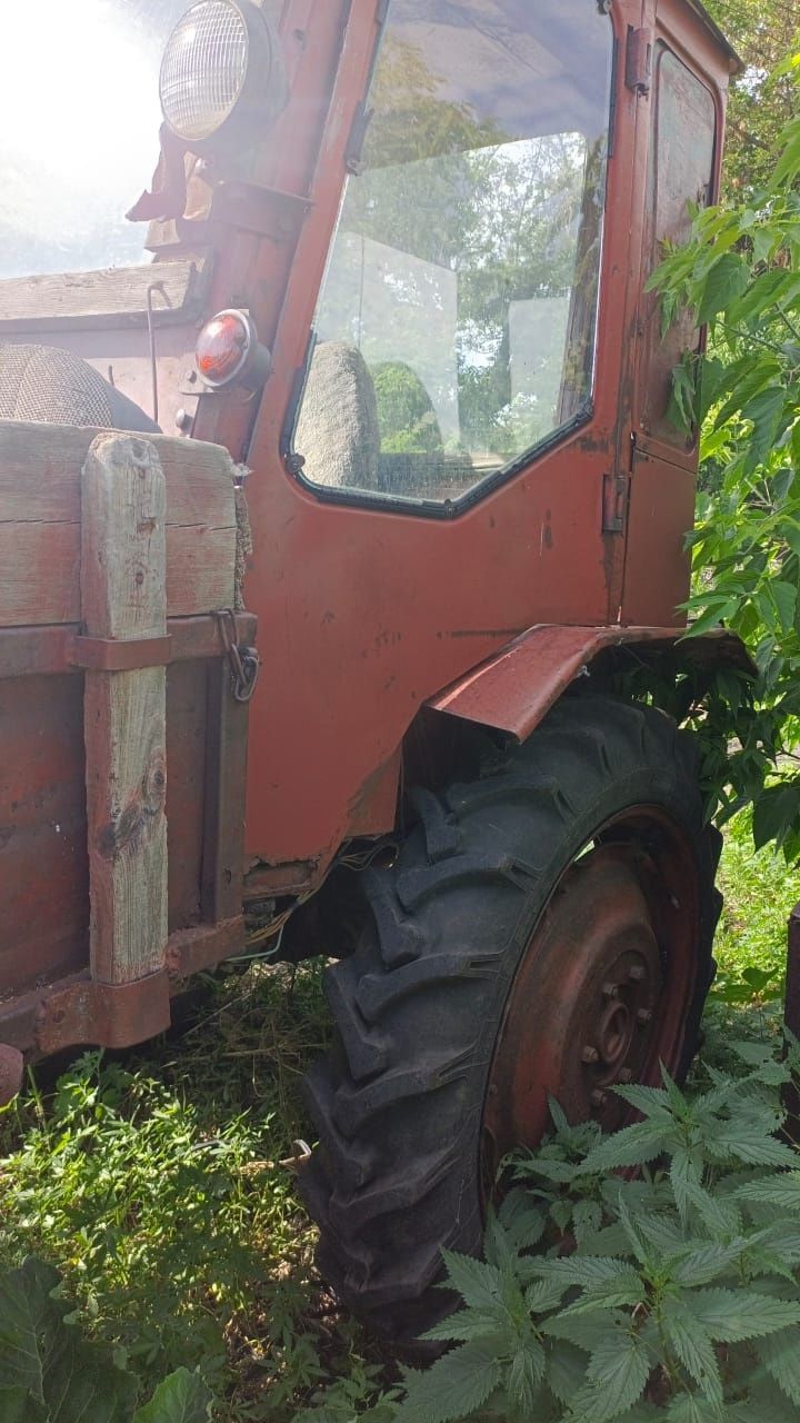 Продам трактор Т - 16