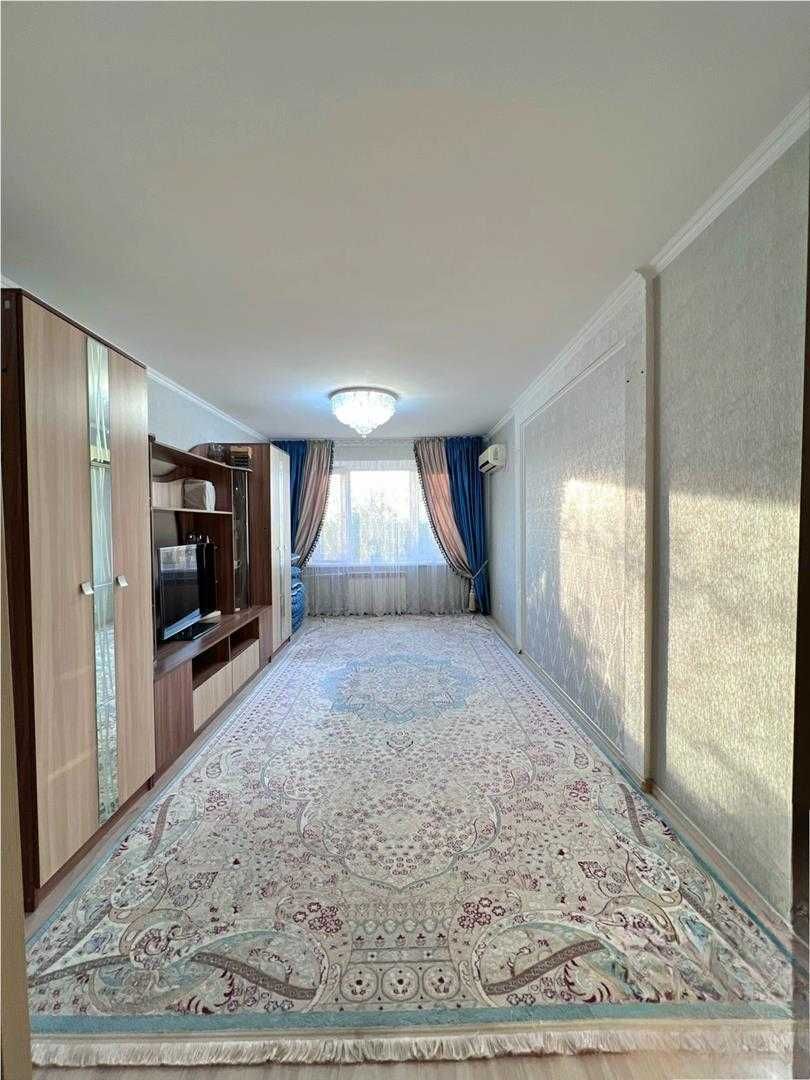Продам 3-х УП на 8 мкр, 3/9 этаж, не угловая,