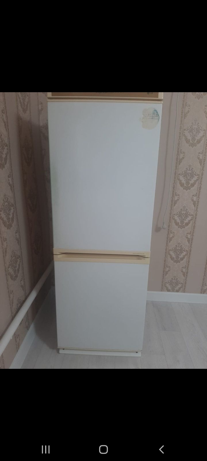 Продаётся холодильник в отличном состояние