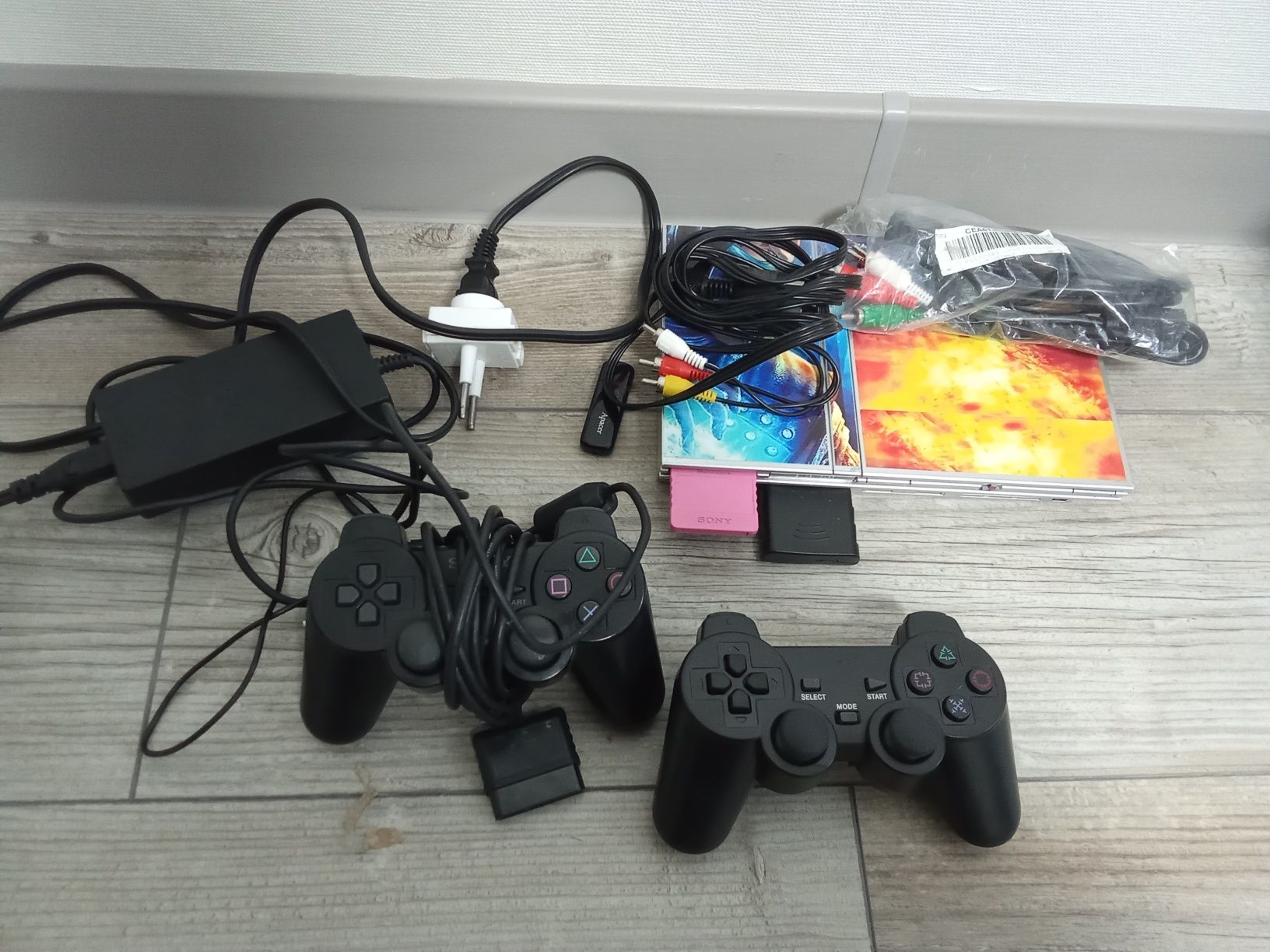 Консоль Playstation 2